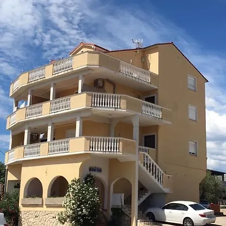 Viktoria Apartman Drage